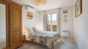 Iron/ironing board, WiFi