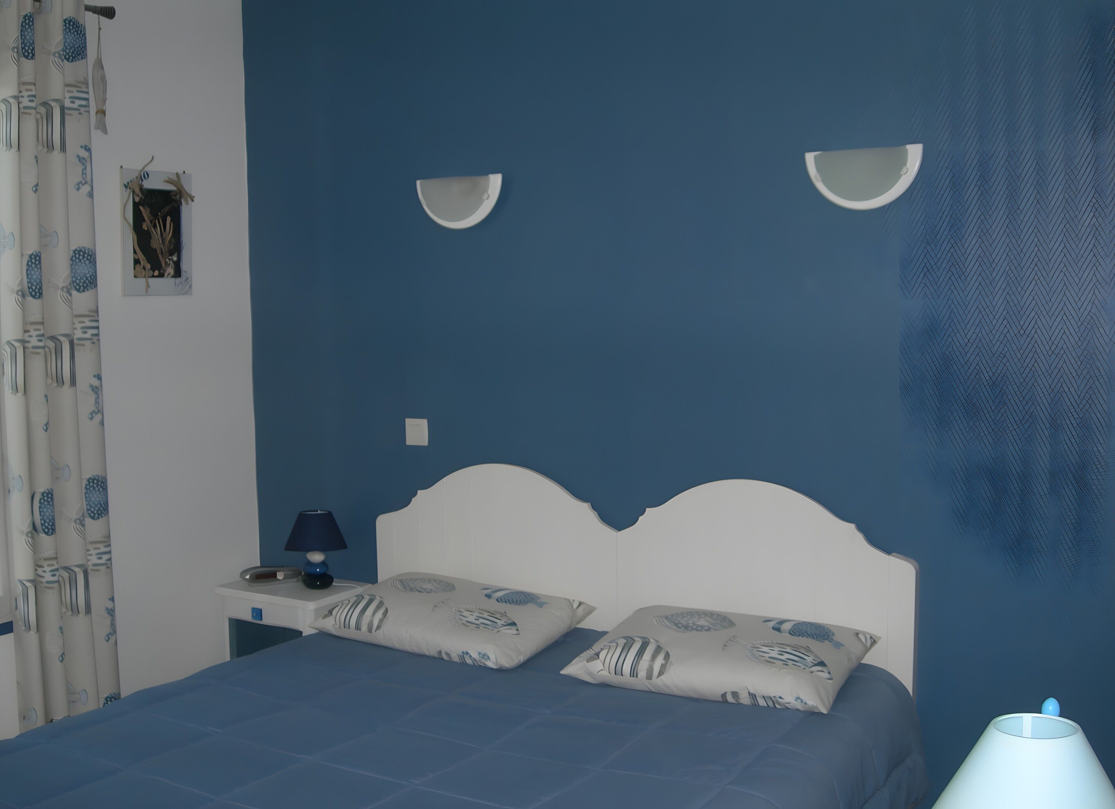 2 bedrooms, iron/ironing board, WiFi