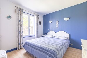 2 bedrooms, iron/ironing board, WiFi - House for a Getaway on Oléron Island (Saint-Georges-d'Oléron)