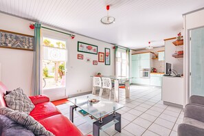 Interior - House for a Getaway on Oléron Island (Saint-Georges-d'Oléron)