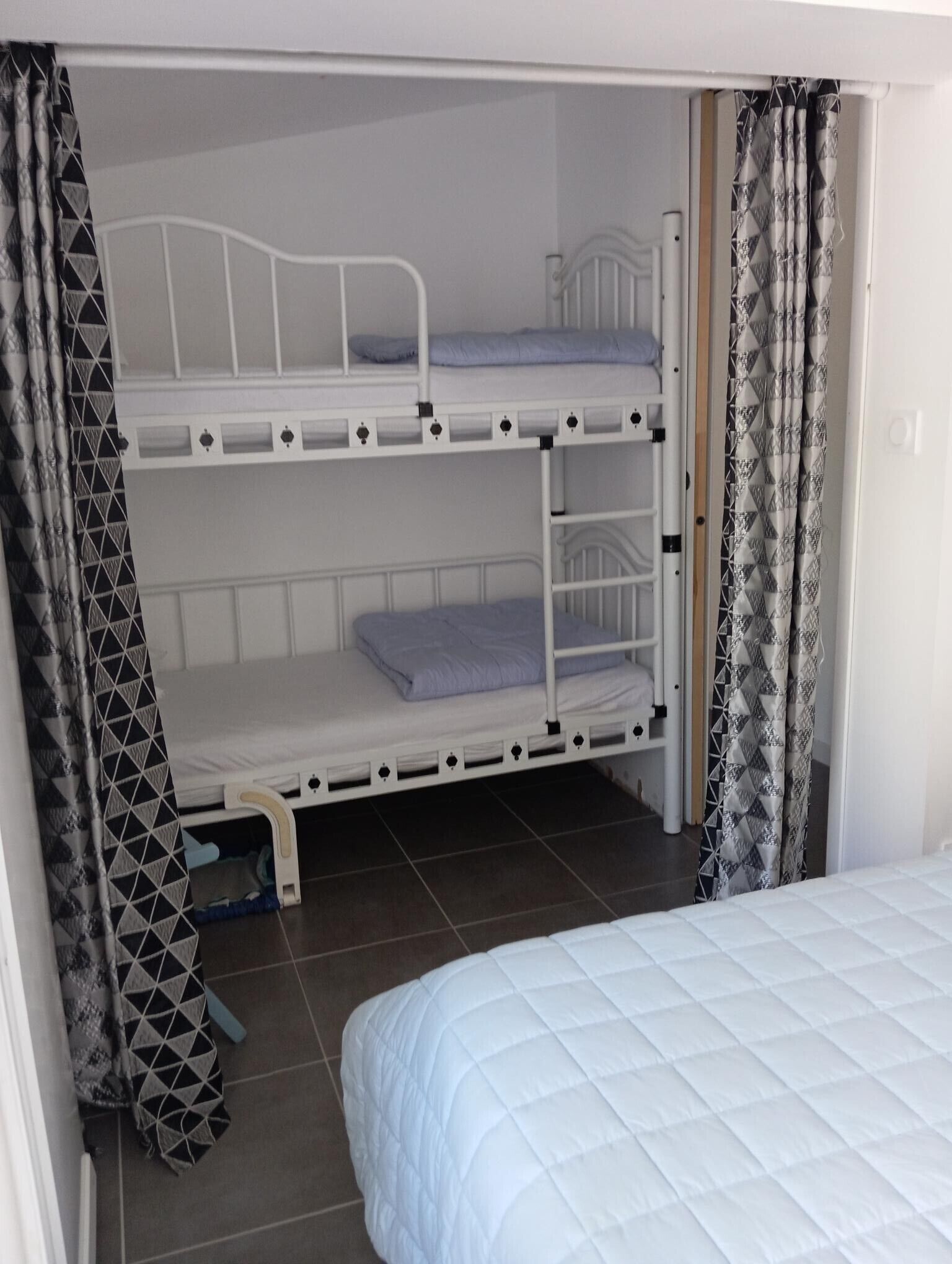 Fer et planche à repasser, Wi-Fi