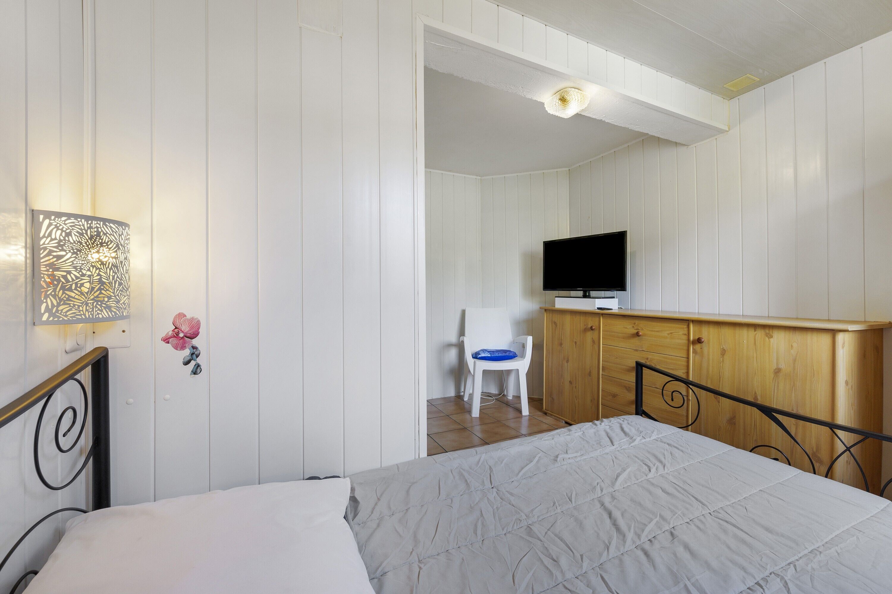 Iron/ironing board, WiFi