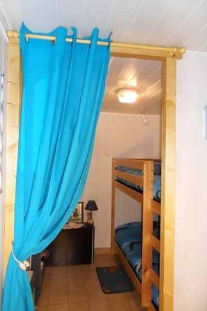 Iron/ironing board, WiFi - Gite for 4 People, Apremont Vendée (Apremont)