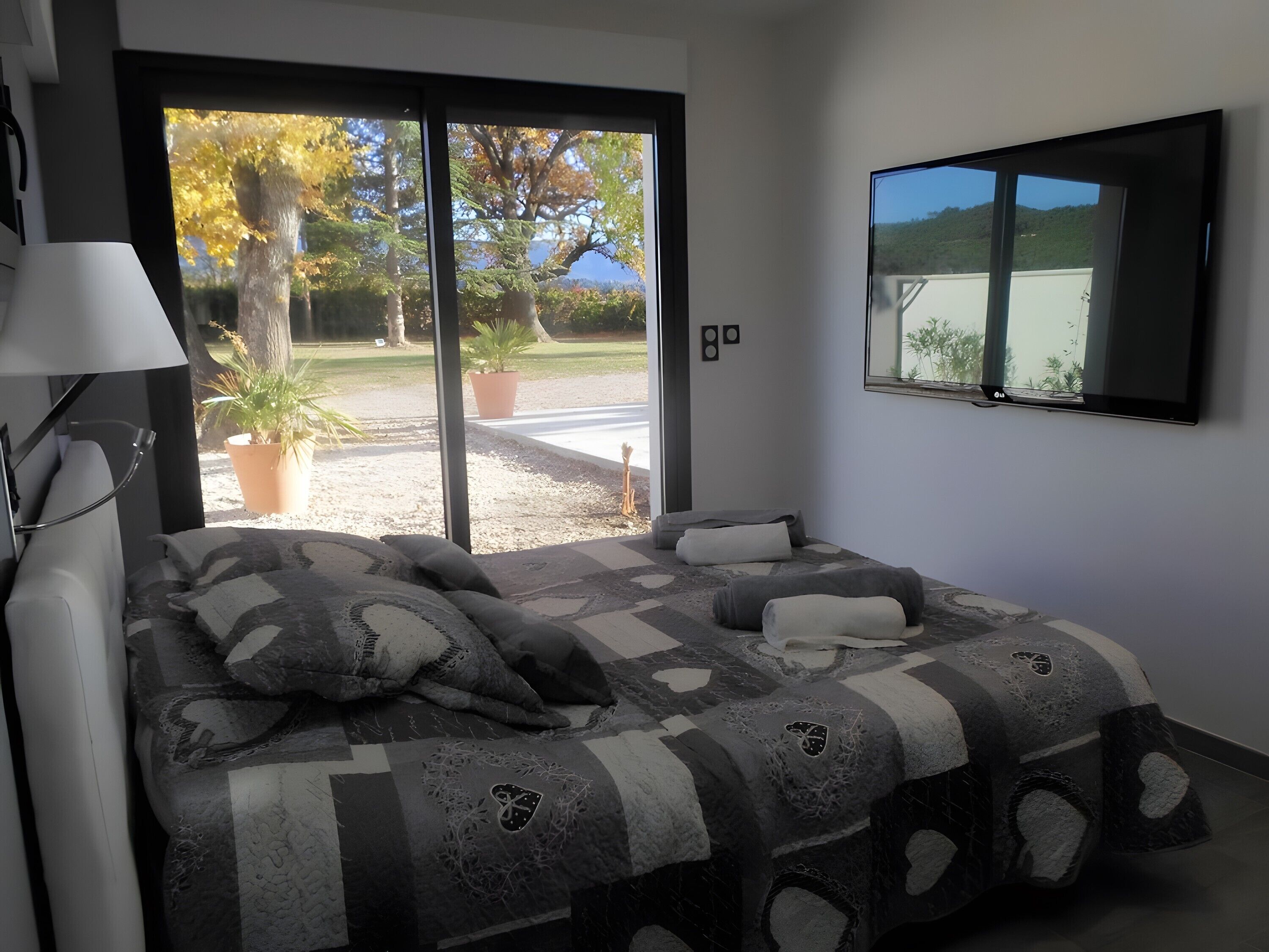 Bügeleisen/Bügelbrett, WLAN, Bettwäsche