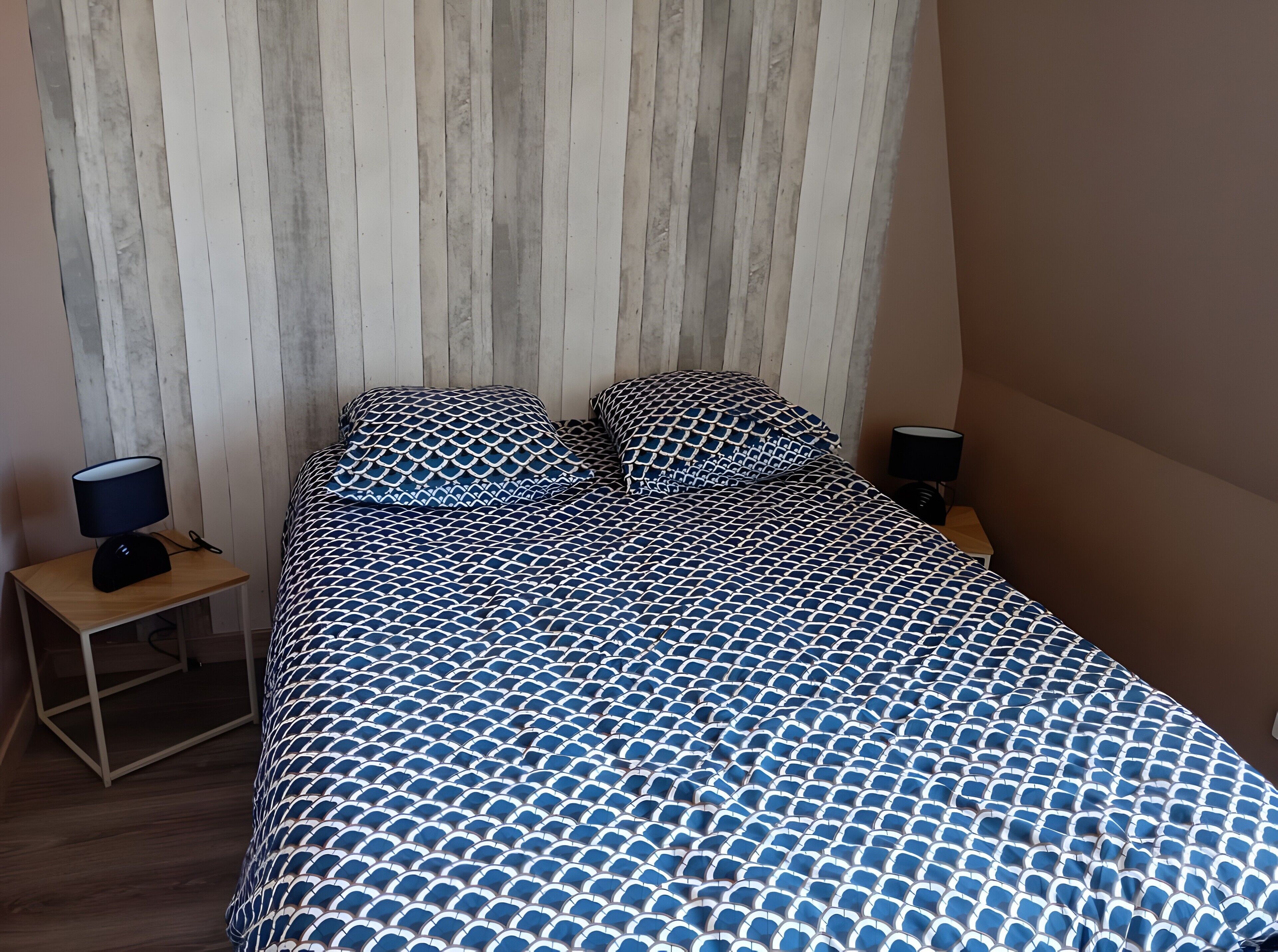 Ferro/asse da stiro, Wi-Fi, lenzuola