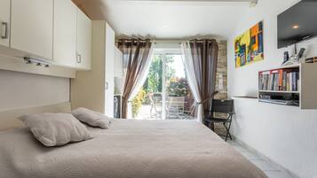 Insonorizzazione, ferro/asse da stiro, Wi-Fi, lenzuola