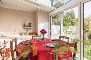 Dining - Holiday Home “La Bleuette” with Private Terrace, Garden, and Wi-Fi (La Brée-les-Bains)