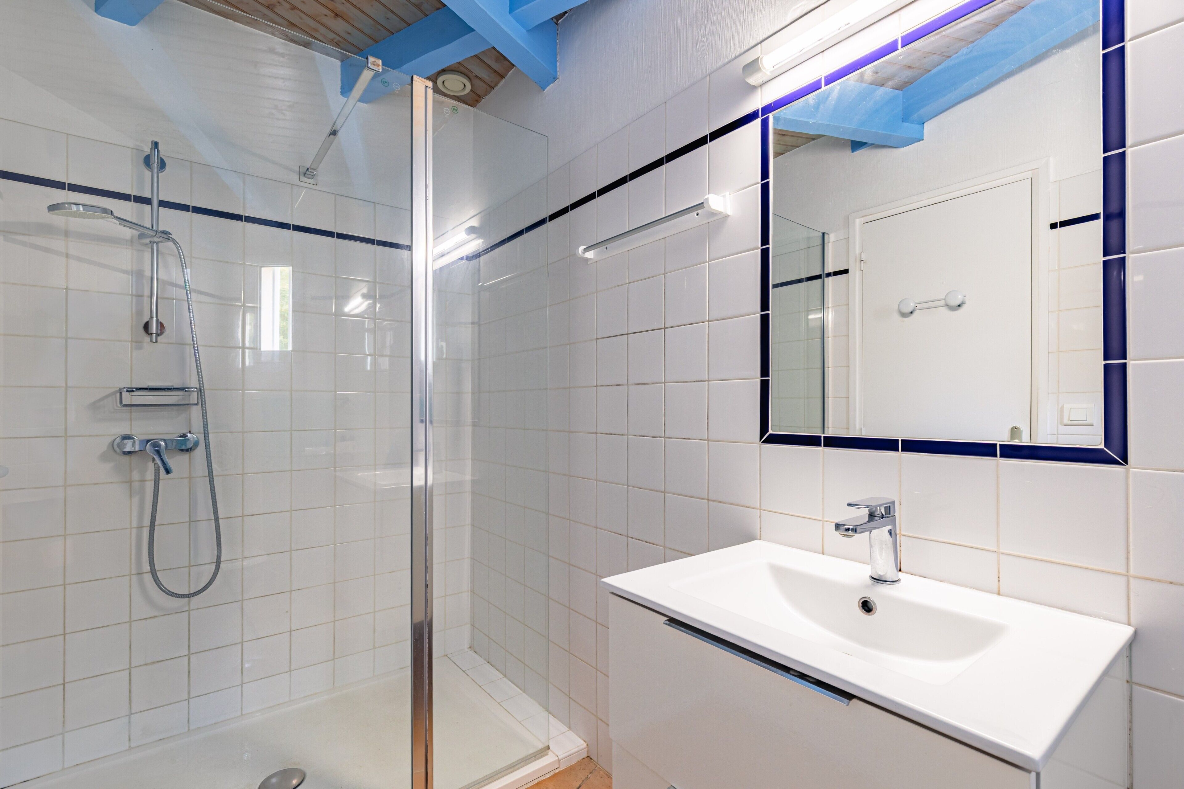 Shower, hair dryer
