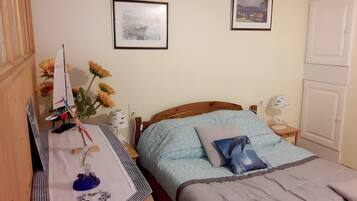 1 camera, ferro/asse da stiro, Wi-Fi