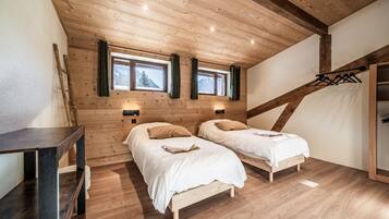 Bügeleisen/Bügelbrett, WLAN, Bettwäsche