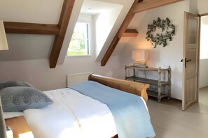 Bügeleisen/Bügelbrett, WLAN, Bettwäsche