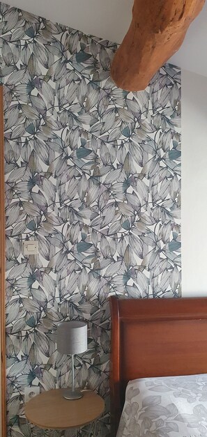 WiFi, bed sheets - Guest Rooms - Bleuet and Aubépine (Courçon)