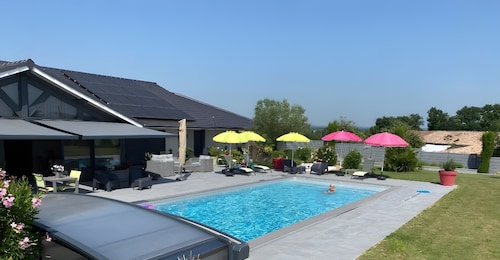 „Loft Grand Confort“ mit 3-Sterne-Klassifizierung, Pool, WLAN und Klimaanlage