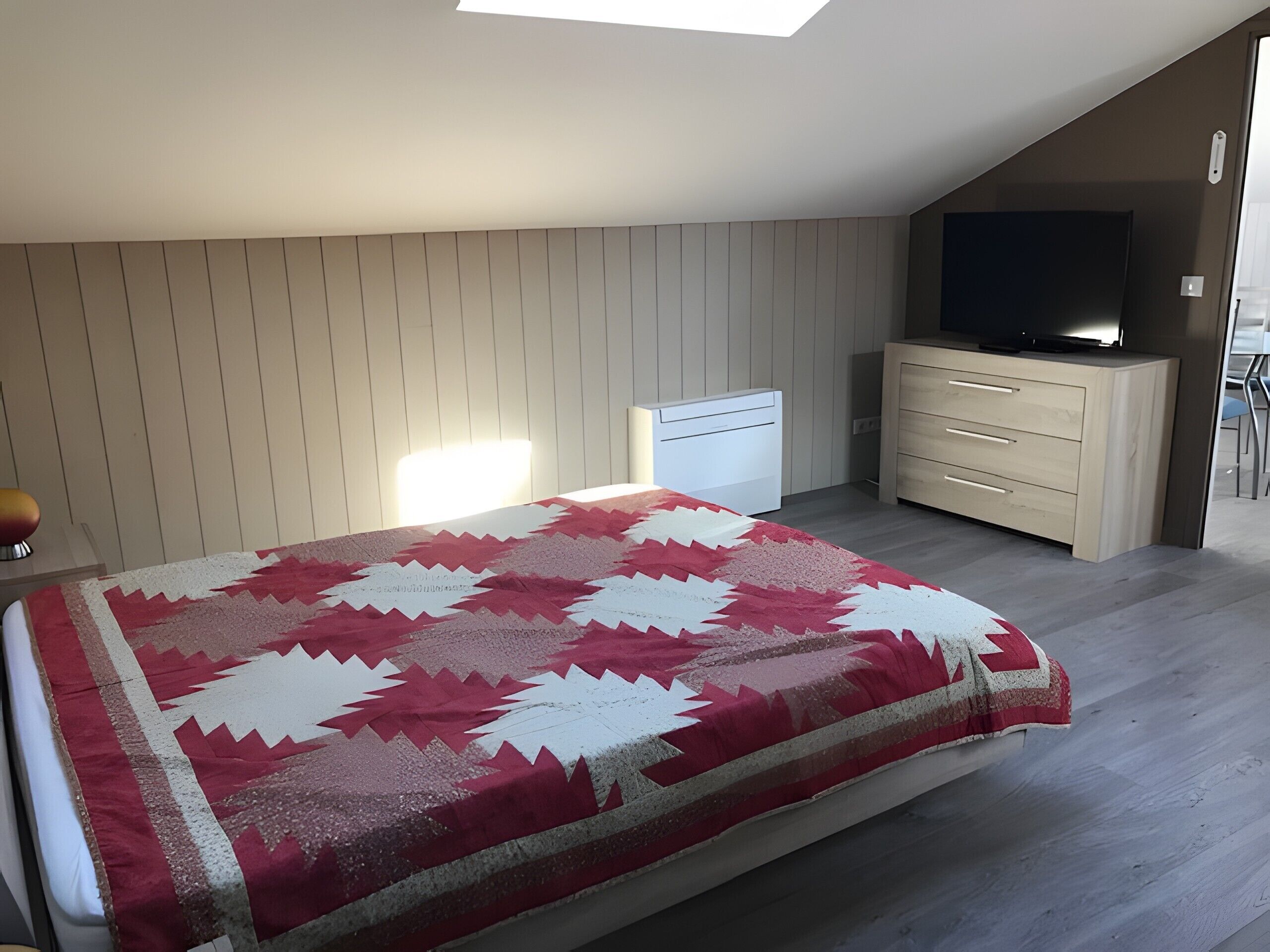 Bügeleisen/Bügelbrett, WLAN, Bettwäsche