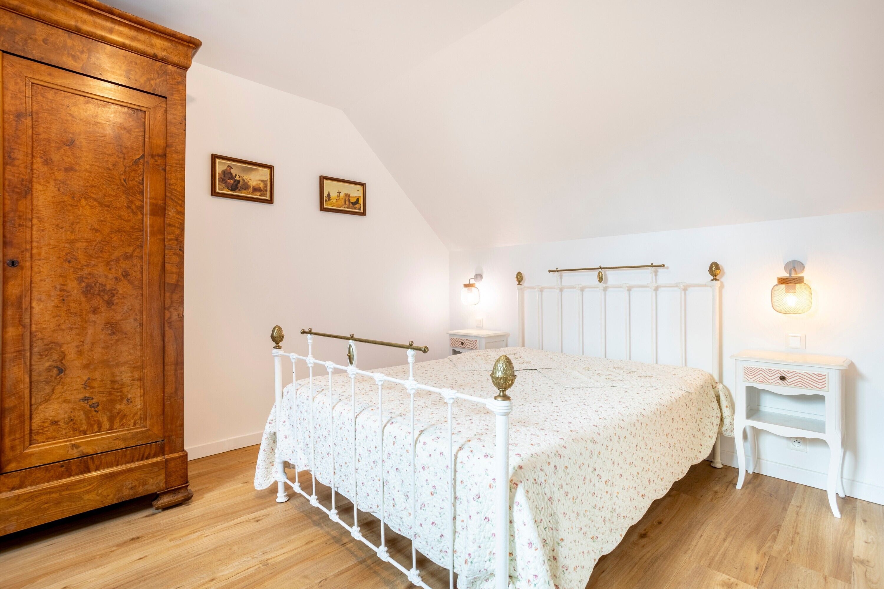 Fer et planche à repasser, Wi-Fi, draps fournis