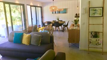 Fernseher, DVD-Player