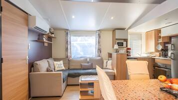 Télévision, table de tennis de table