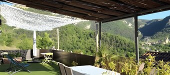 Apartment 'Porte Des Gorges' with Mountain View, Private Terrace and Wi-Fi