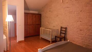 Bügeleisen/Bügelbrett, WLAN, Bettwäsche