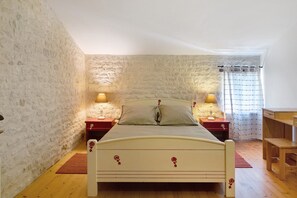 Bügeleisen/Bügelbrett, WLAN, Bettwäsche