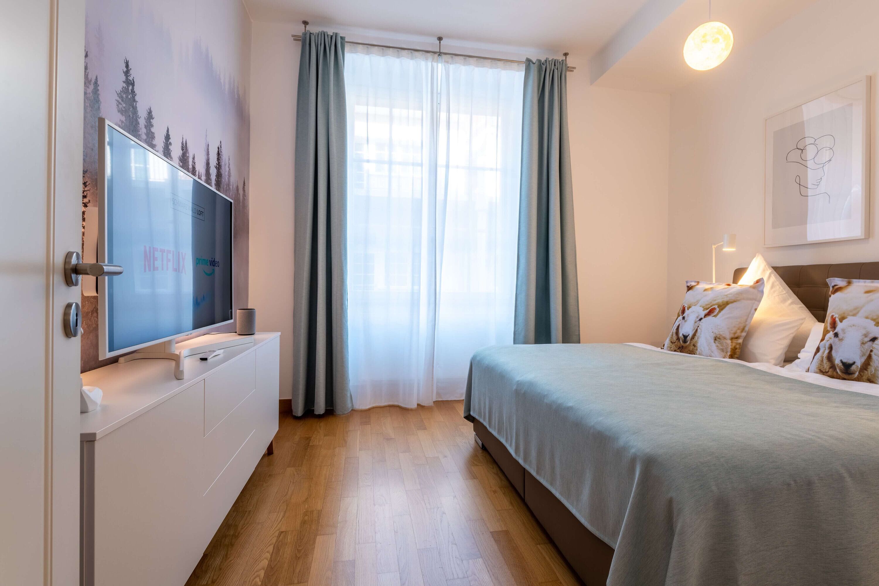 Fer et planche à repasser, Wi-Fi, draps fournis