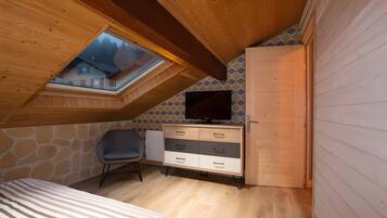 Iron/ironing board, WiFi