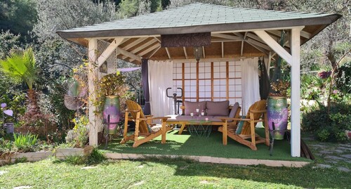 Le jardin des peintres – Panoramic Valley Views, Pool & Warm Welcome