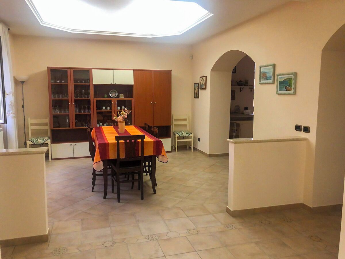 Apartment, 2 Bedrooms, Patio | Dining