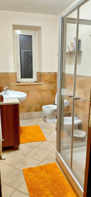 Apartment, 2 Bedrooms, Patio | Bathroom - Casa al Mare (Ladispoli)