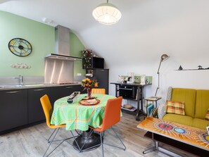Interior - Les coccinelles, apartment for 2, 100 m from the port, Perros-Guirec (Perros Guirec)