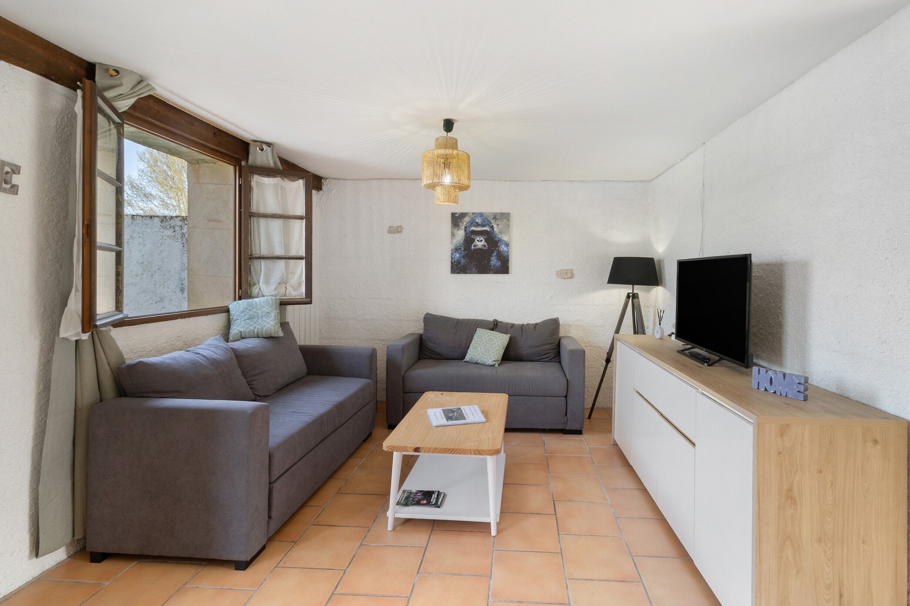 Télévision, table de tennis de table