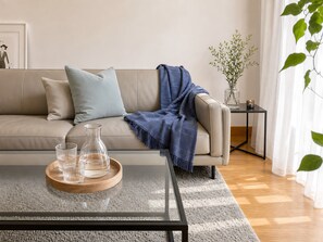TV - Apartment '4 Neue Suite, 79qm' with Shared Terrace, Balcony and Wi-Fi (Baden-Baden)