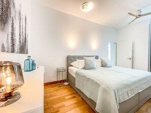 Bügeleisen/Bügelbrett, WLAN, Bettwäsche