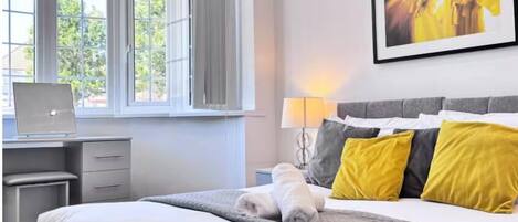 Chambre Deluxe, 1 trÚs grand lit, salle de bain privée | AccÚs au Wi-Fi (inclus)