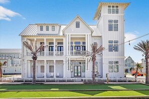 Exterior - New 5 Bedroom Gulf View Beach House at Cinnamon Shore South (Port Aransas)