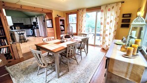 Dining - Pitcher Perfect Truly the perfect  LAKEFRONT Maine getaway (Lincolnville)