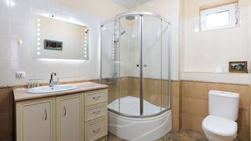 House, Patio, Courtyard View | Bilik Mandi