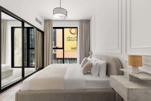 2 bedrooms, iron/ironing board, WiFi, bed sheets - Brand New 2BR |Circle Mall View |Great Pool & Gym (Dubai)
