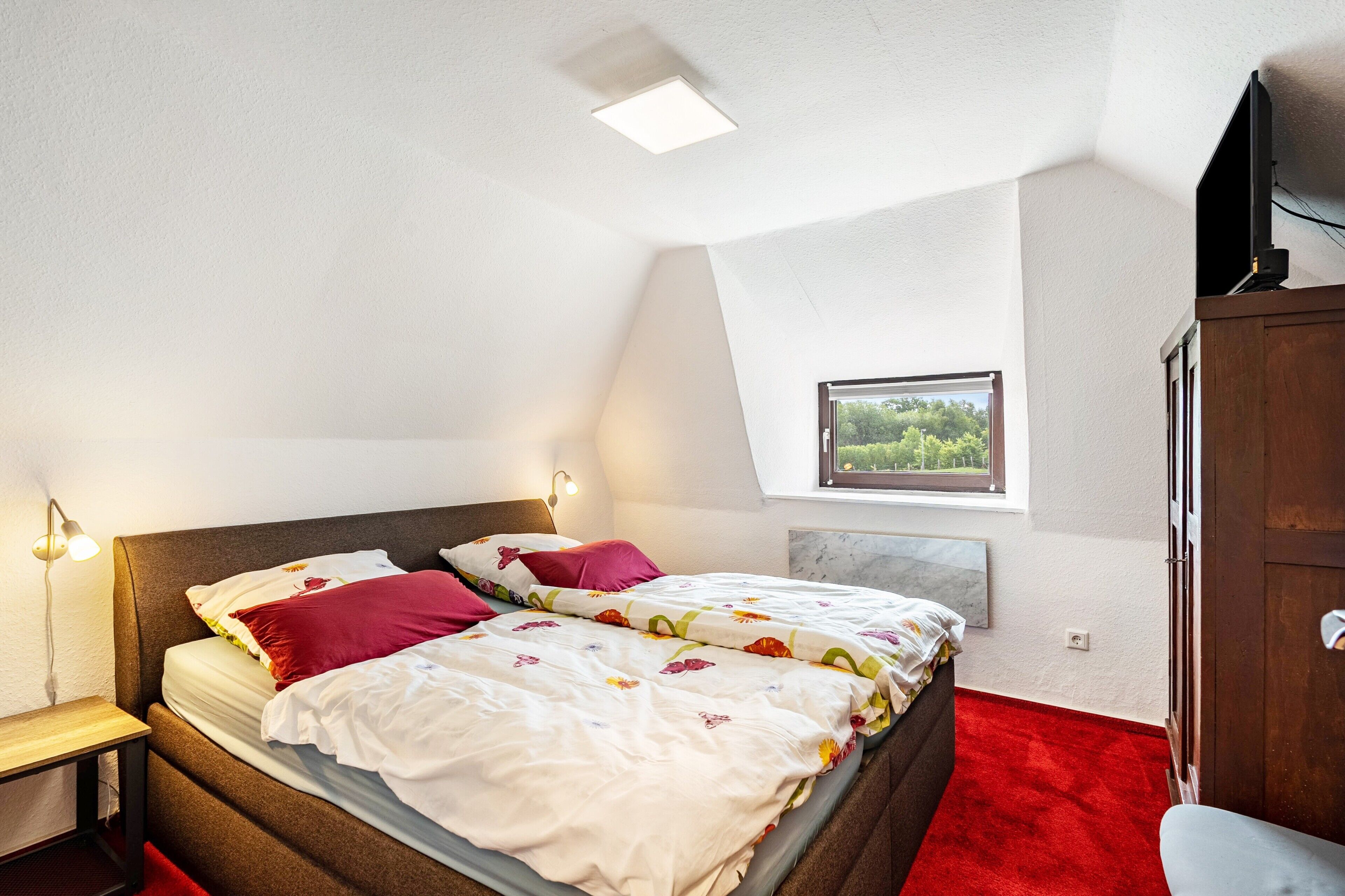 2 slaapkamers, een strijkplank/strijkijzer, wifi, beddengoed