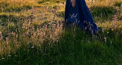 Charming 95 yr old cottage near Dingle Ballydavid perfect for relaxing getaway