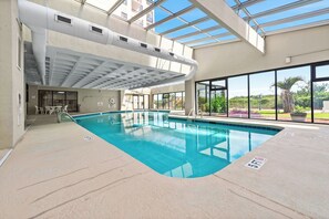 Piscina coperta, una piscina riscaldata