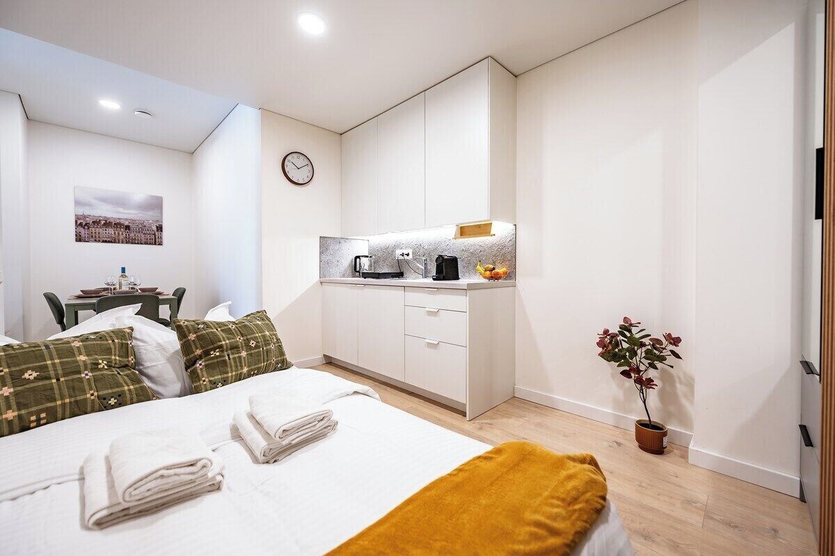 1 bedroom, iron/ironing board, Internet, bed sheets