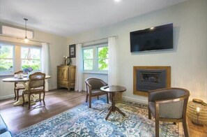 Dining - Kallista - Charleston Cottage (Kallista)