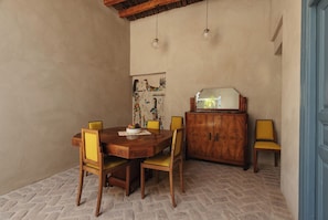 Interior - Beit Felfel, a historic house steps away from the Esna Temple. (Esna)