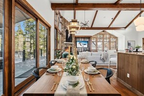 Dining - Whispering Pines🌲Luxury Keystone Retreat 🏔️ Hot Tub 🛁 Game Room ⛷️ 1 Mile to Lifts (Keystone)
