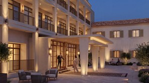 Exterior - The Bristol Bol (Bol)