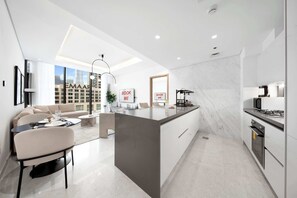 Fridge, microwave, oven, stovetop - StayShort - 1 Bedroom Apartment in Sterling West with Burj Khalifa Views (Business Bay)