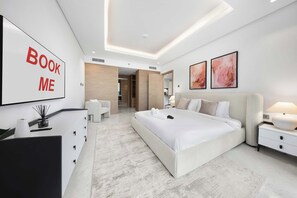 1 bedroom, iron/ironing board, WiFi, bed sheets - StayShort - 1 Bedroom Apartment in Sterling West with Burj Khalifa Views (Business Bay)
