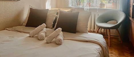 3 bedrooms, WiFi, bed sheets