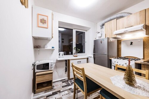 Cozy Apartment in Kaunas with Free Parking.